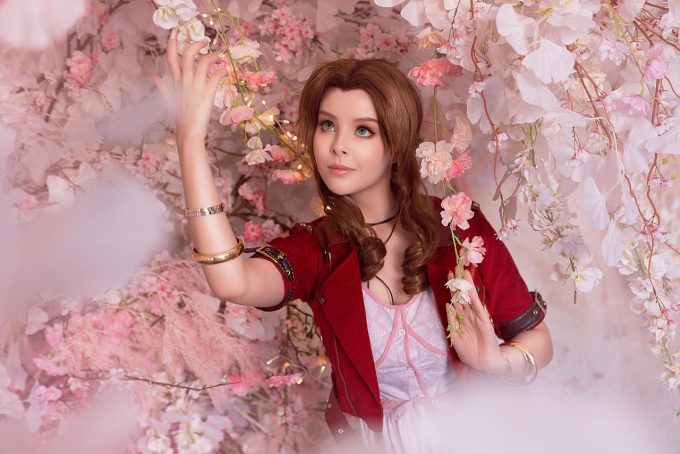 Aerith Gainsborough – Helly Von Valentine – Final Fantasy VII