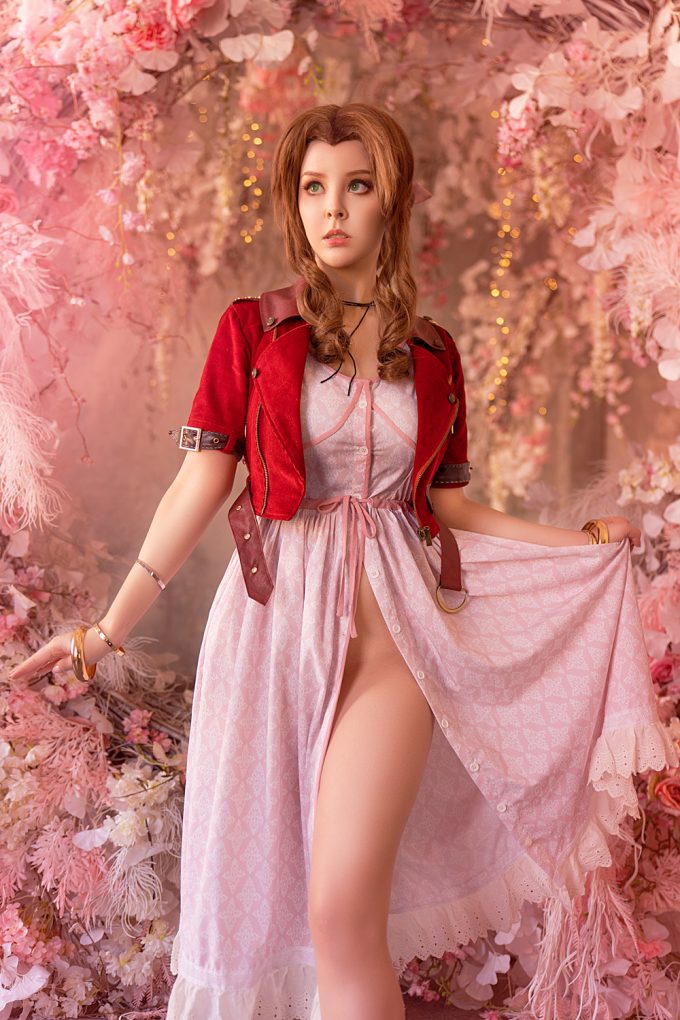 Aerith Gainsborough – Helly Von Valentine – Final Fantasy VII