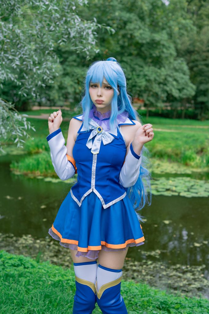 Aqua – Tsukides – Konosuba